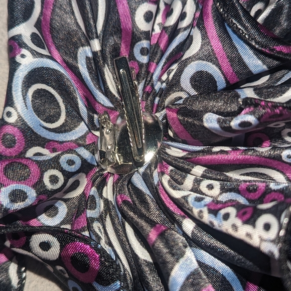 Ganz Decorative Fashion Scarf with Pin and Clip - Picture 4 of 7